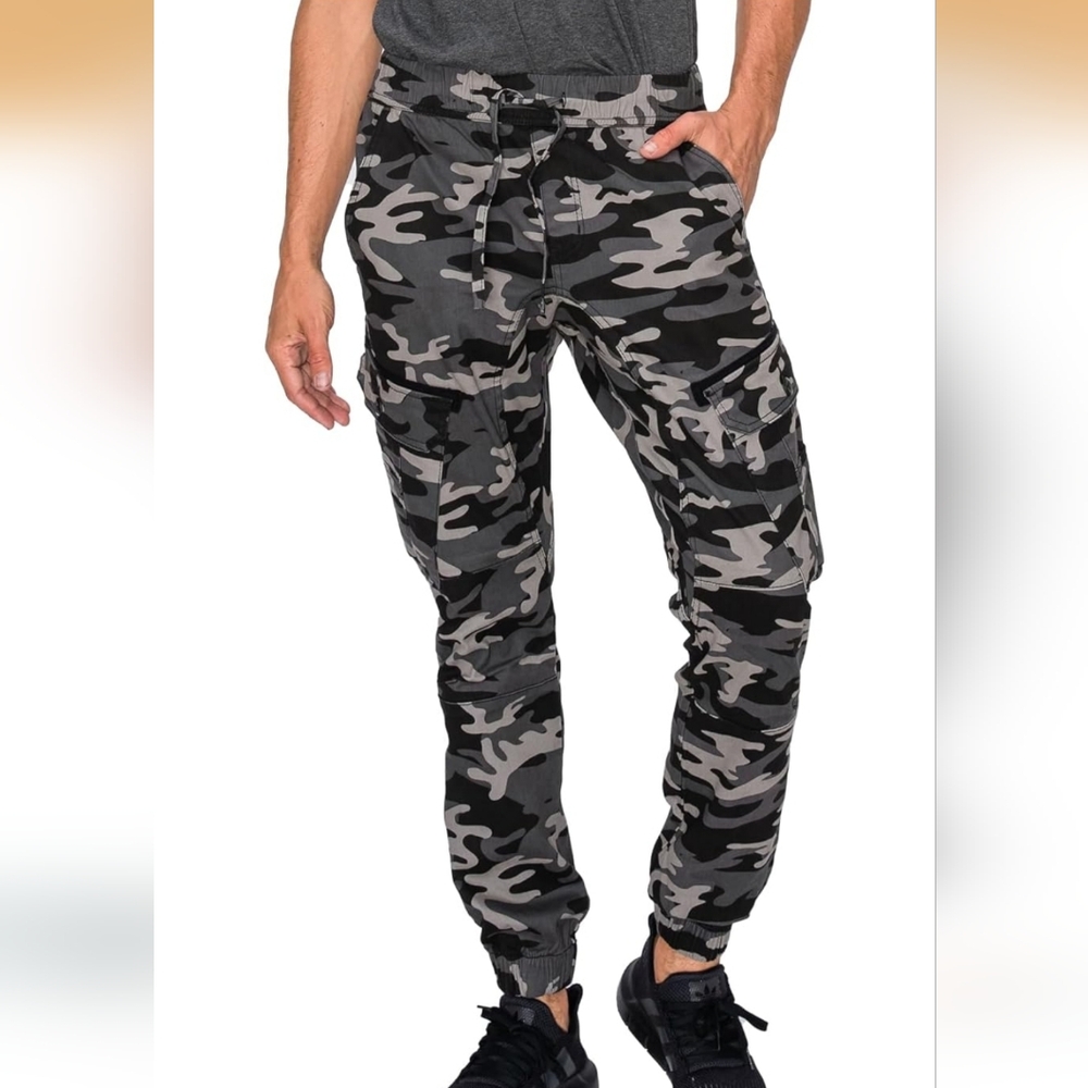 NWOT Men's Ring Of Fire Camouflage Cargo Pants